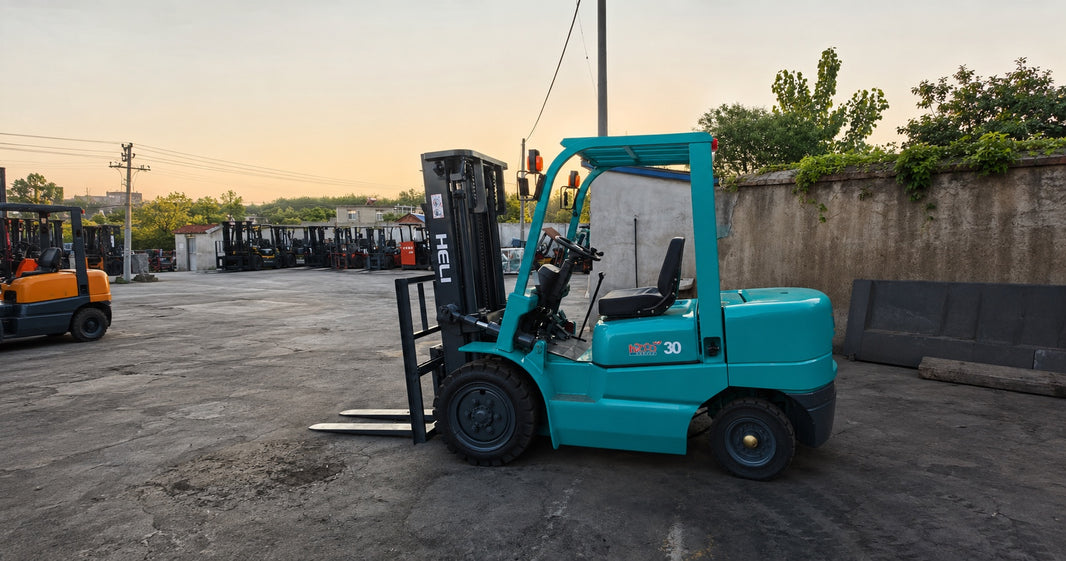 Heli G-Series (CPCD20-35) forklift in teal — replacement parts guide