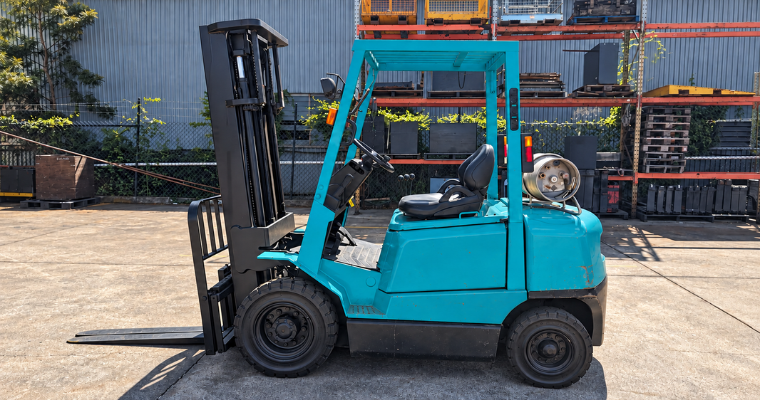 Used Hyster H2.50DX LPG forklift in teal — replacement parts guide