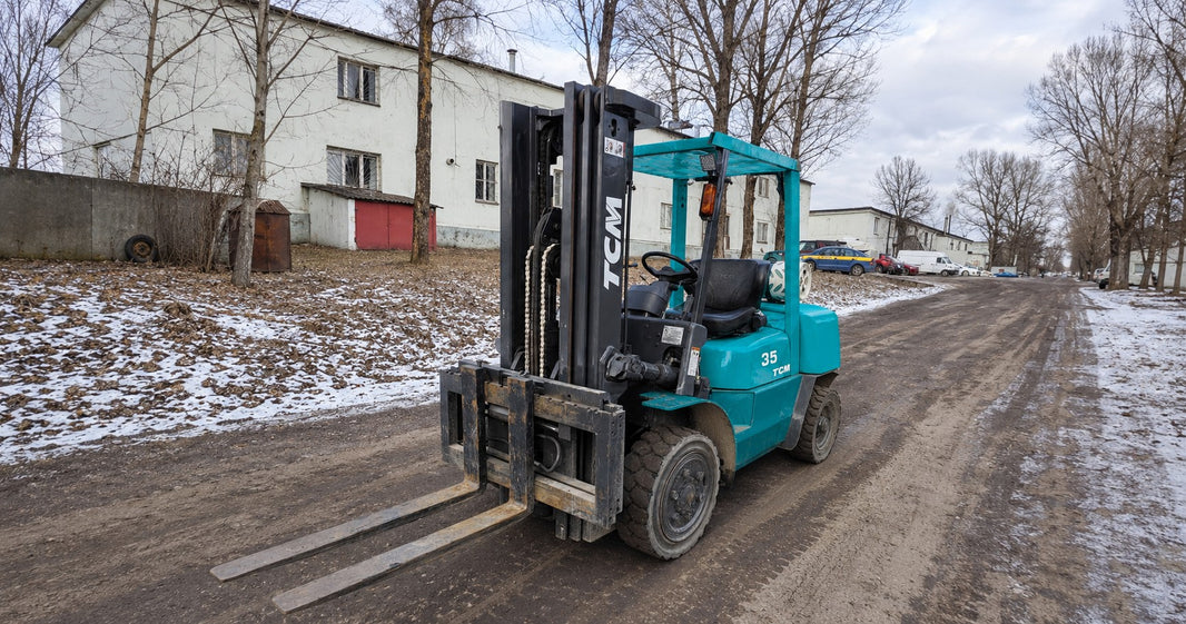 TCM FD35-50 forklift in teal — replacement parts guide