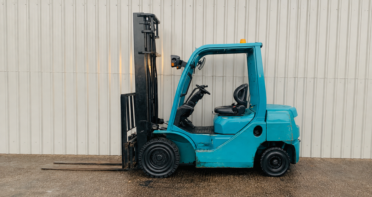 Toyota 8FD forklift in teal — replacement parts guide
