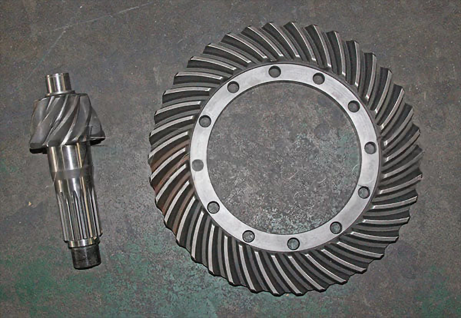 Ring Gear And Pinion Set, Differential - Gears | 15783-50111